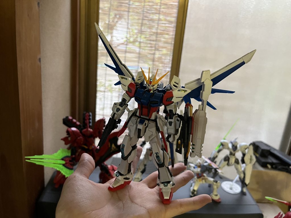 サザビーの時もだったけど作ってから気付く魅力ってものがプラモデルにはあると思いましたね。