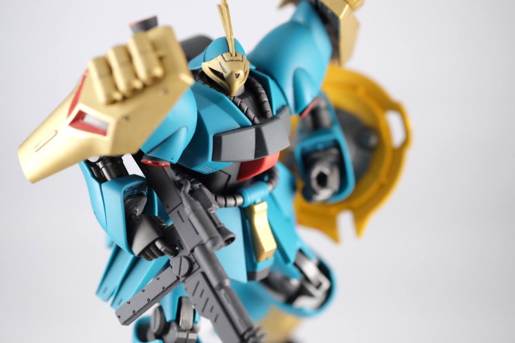 ライフルを持って。カッコいい。