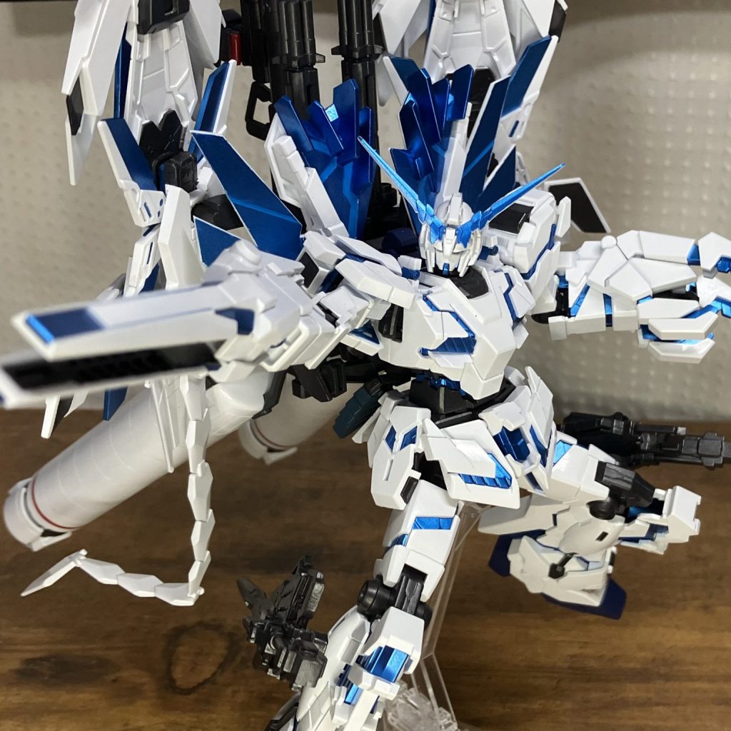 全塗装ユニコーンガンダムペルフェクティビリティディバイン｜Rortさんのガンプラ作品｜GUNSTA（ガンスタ）