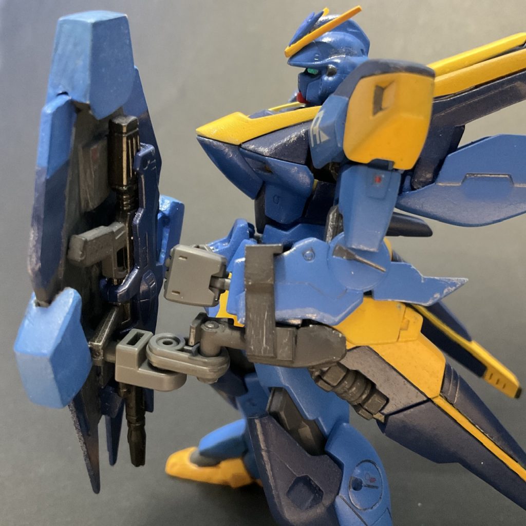 旧キット、1/100も含めると5体目のV2ガンダムです。色だけでもグリプス戦役時にいそうな感じにまとまり、楽しかったです。