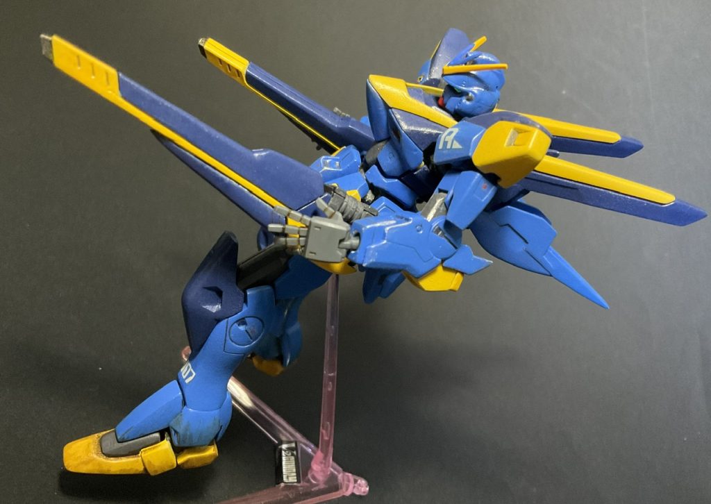 ヴェスバーとミノフスキードライブの組み合わせは、独特な飛翔感があってイイですね。これもやってみたかったのです。