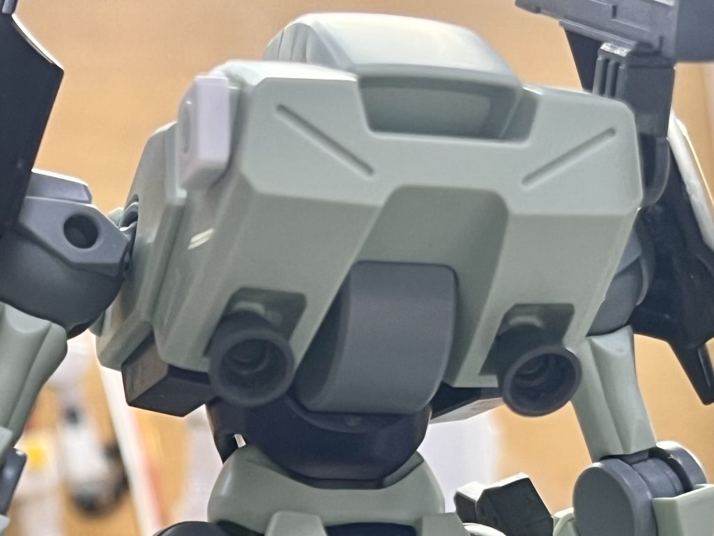 ザウォートとは別機種であるかのように、バーニアは他キットから流用。