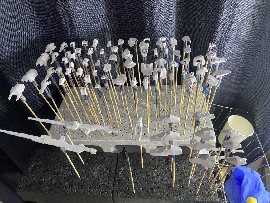 下地塗装後ガイアノーツ さんのクラフタサーフェイサーを使用しました