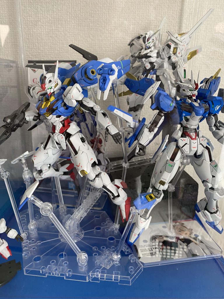 主人公機が並ぶと壮観ですね