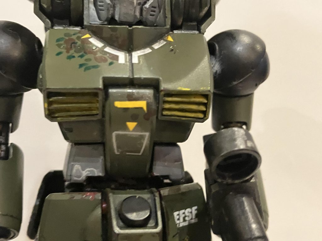 細かい所を見たら荒い所やパーツが無い場所などがあります。