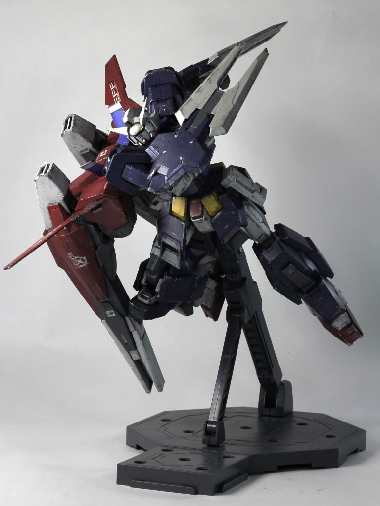 以上です。ありがとうございました。本編終了後も紛争や災害などがあるたびに救世主として戦い続けたであろうフリットに思いをはせながら作りました。ではまた。