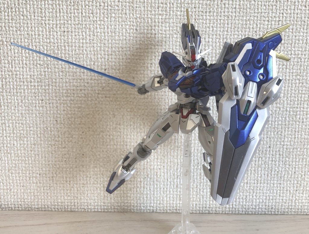 盾はエスカッシャンのビームシールドが万能過ぎてあんま出番無かった気がする　フルバーニアン