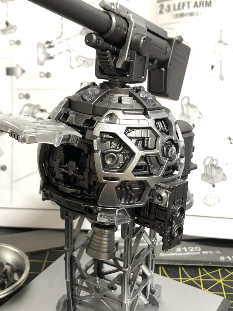 シルバーと焼き鉄で下地を塗ったところです。