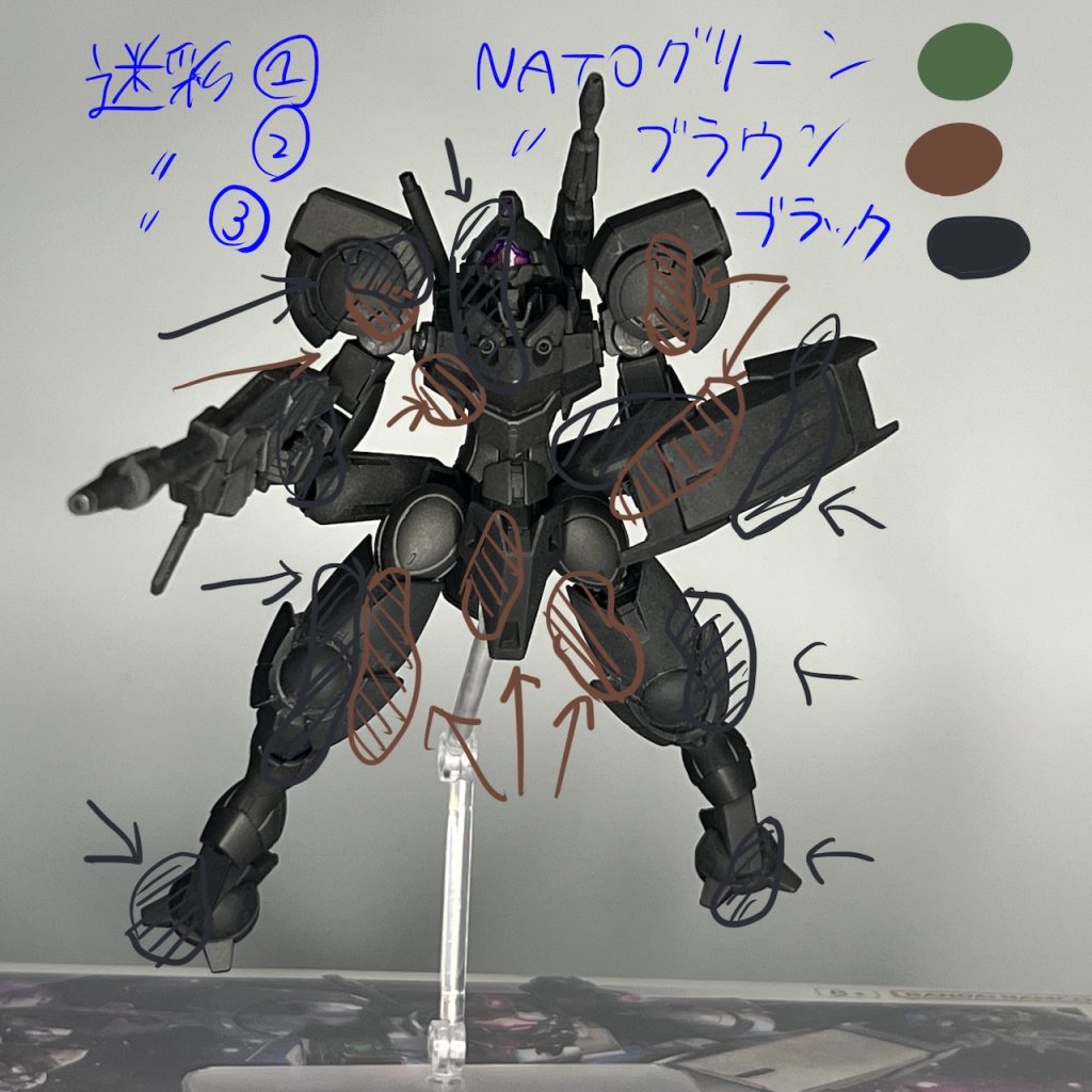 仮組みの写真をもとに、iPad上(Procreate)で迷彩のパターンを考案。図ではグリーンは省略し、ブラウンとブラックの箇所を決めています。