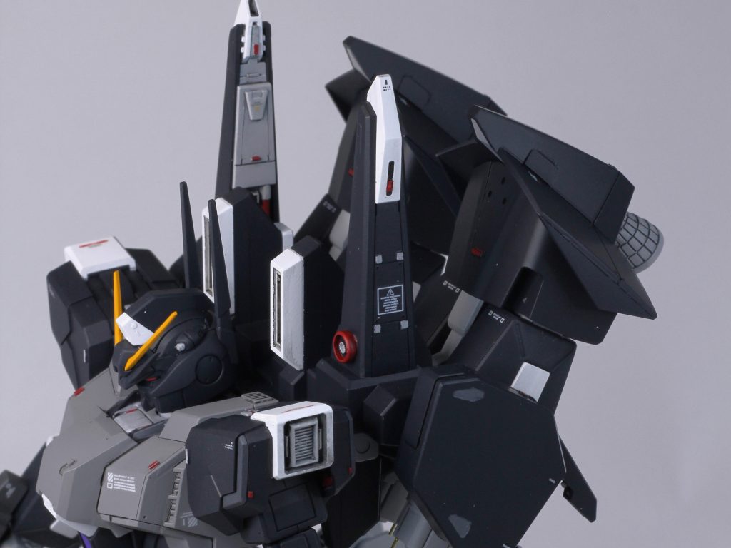 バックパック 結構スジボリしました。