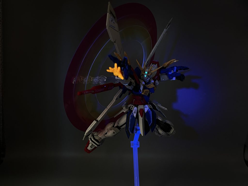 ブラックライトで照らして。ゴッドフィンガーが成型色ですが反応しました。