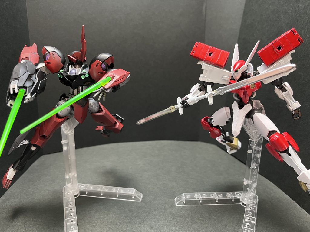 ブレード『ドモォォォン⁉︎シンヤァッ!エビル『待たせたね、兄さん!後始末もやっと終わったし…早速殺し合おうか?ブレード『何故だ⁉︎なんで奴の味方をする⁉︎︎エビル『あの女がなりふり構わず利用できる戦力を拡充していたのは知っているだろう?俺もその1つに過ぎない!