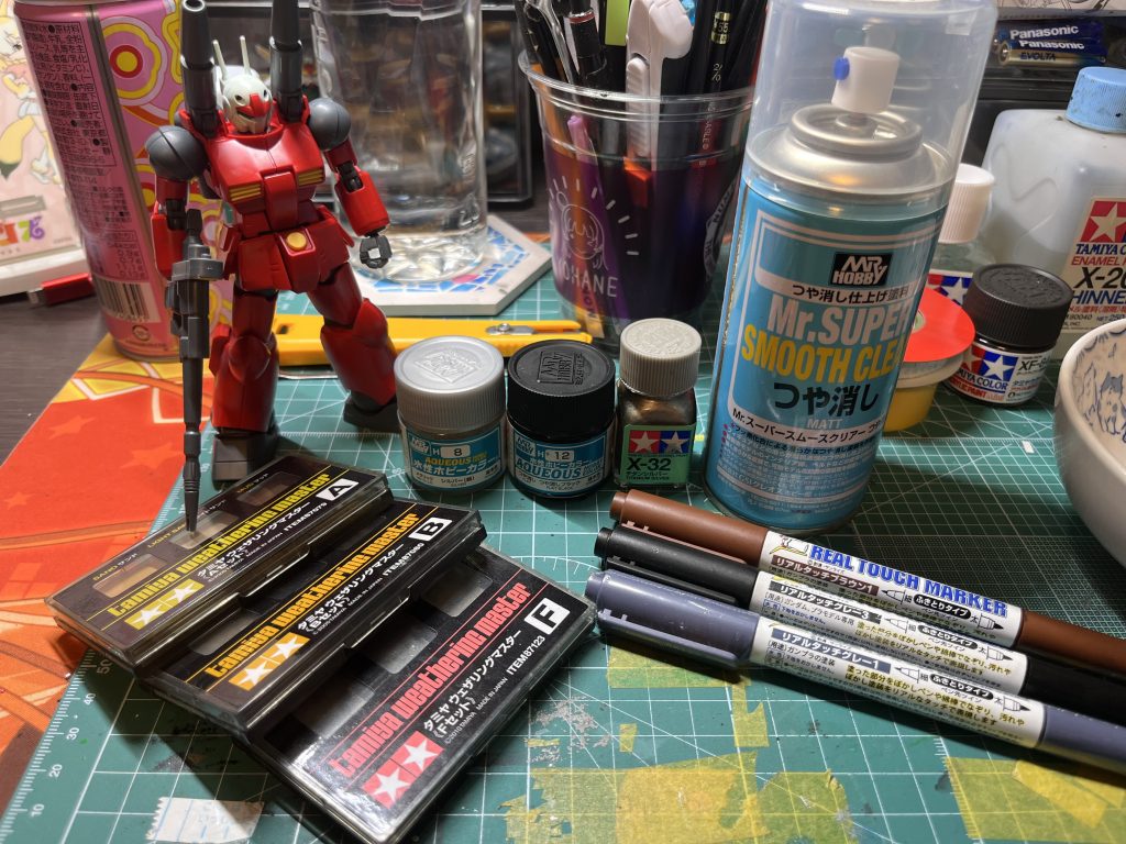 今回使った塗料たち。