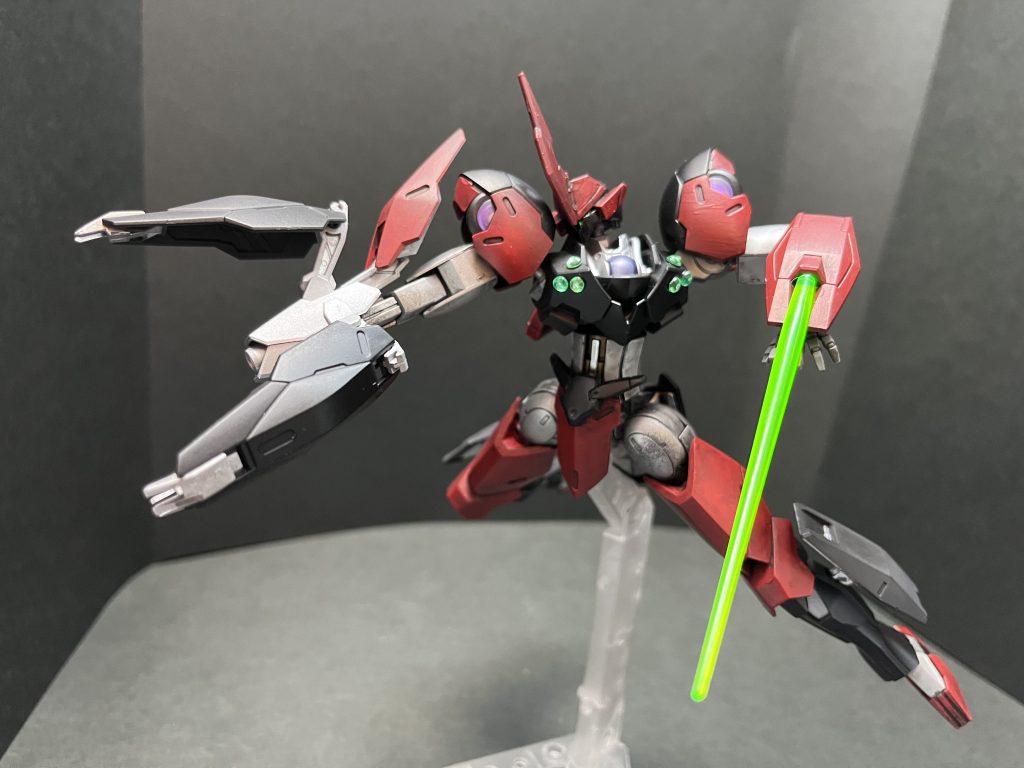 あと最後にグエルから出てきた謎ワードスコアキャンセラーについて!これはデータストーム負荷の身代わりやガンダムによるハッキングやコントロール奪取を防ぐ目的でジェターク社とルクシオンが共同開発した機能。完全に創作のシロモノwルクシオンが部隊機に搭載済みって言ってたり、ソフィがコントロールを奪えないって言っていたのはこれだったのね(´・ω・`)伏線回収と説明が途中困難だったのでまとめで書くダメさ⤵️ということでストーリー最終回とさせていただきます。いつか元気があれば決着編を…ただしばらくはまた気軽に作ったやつ投稿したい\(//∇//)\あと作成したエビルですが、フォロワーさんのしおばにらさんのミカエリスを参考にさせていただきました。イケメン悪役フェイスのヒントをいただけてほんまに感謝しております(>人<;)