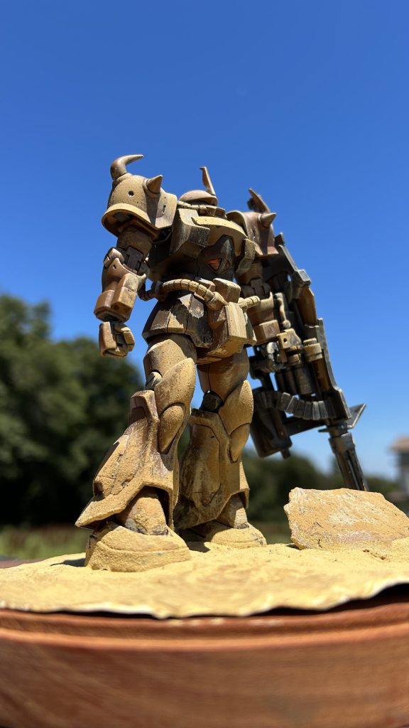 グフ・カスタム（デザートタイプ）–2枚目/制作者：車屋シン