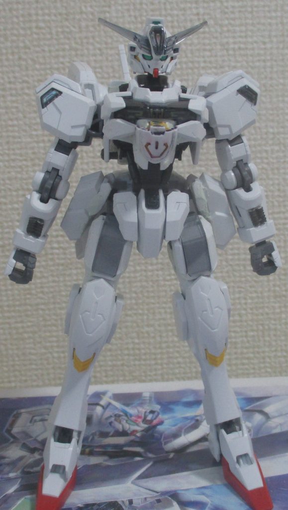 塗装前基本ガンダムフレーム部分はバルバトスを使ってますが、胸にバエルの肩パーツの一部も付けてます。同じ「一桁番号」のバエルとバルバトスと共通点を持たせたくて・・・w