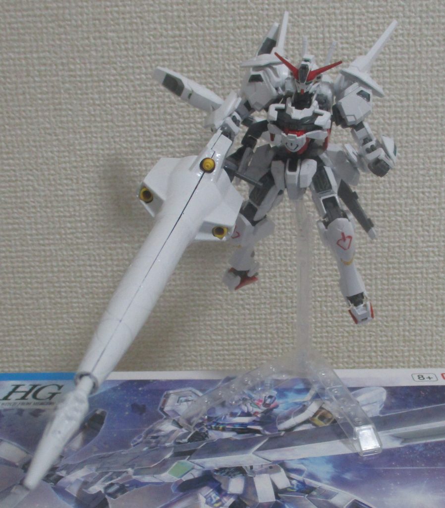 ヴァレフォールとしてのメイン武器、バリアブルロッドランス。その名の通り、バリアブルロッドライフル先端に、大型ランスを装備させた武器です。