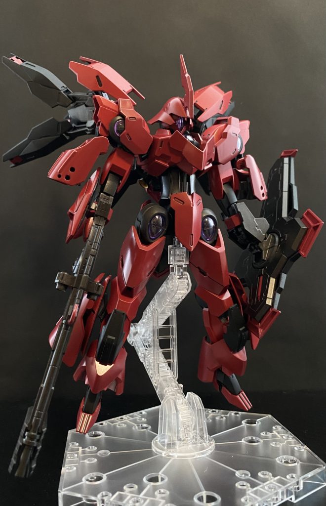 GNフィールド　機体に搭載されたアンチドートユニットを同時に展開することで、本機体を中心にGNフィールドを発生させることが出来る。