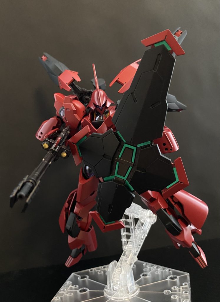 ノンキネティックシールド　ベギルペンデの装備と同等の物、射出し遠隔操作することも可能。