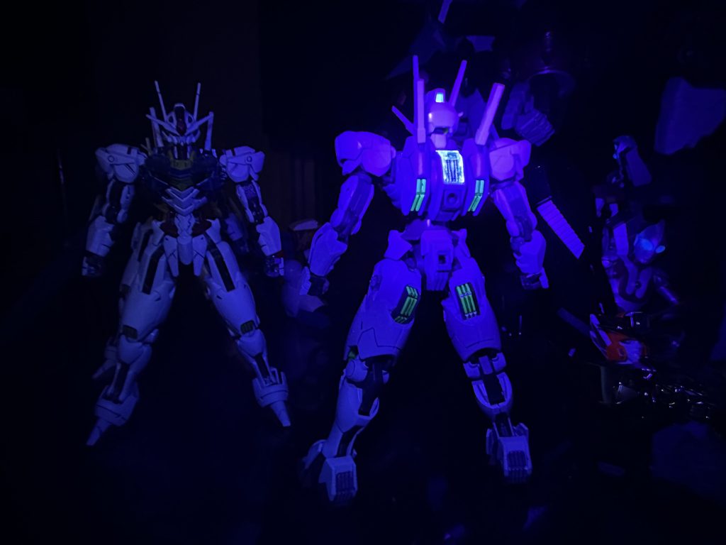 背面から光らせてます