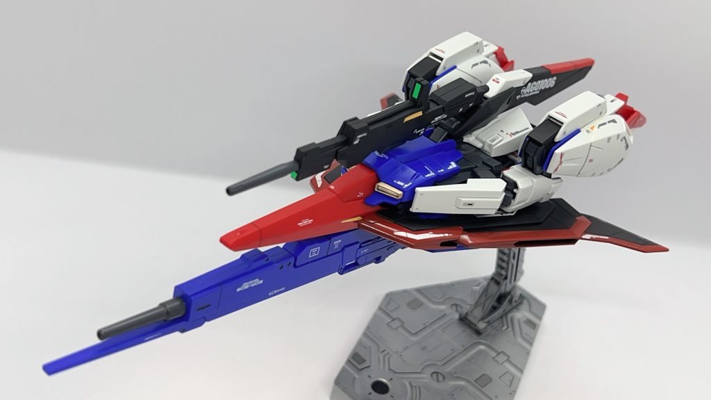 アクションベースも塗っています。