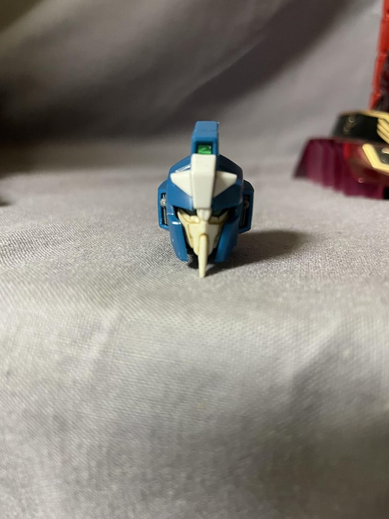 百式顔はフェイス部をMGSガンダム(旧)を削ってソレっぽく作りました