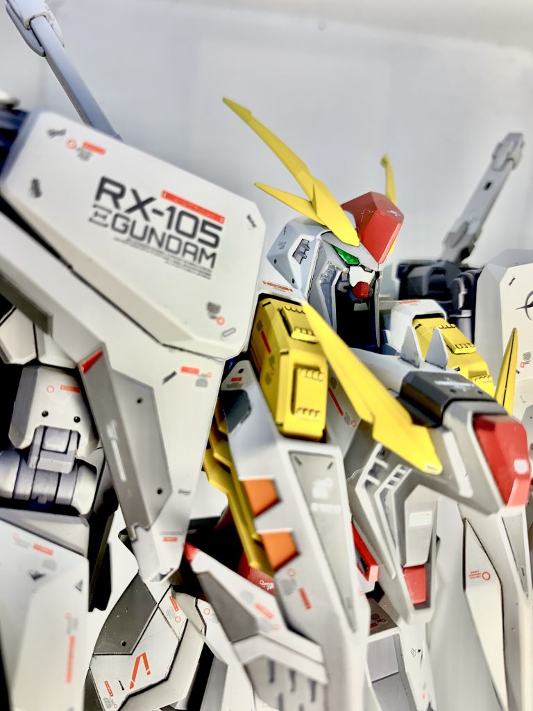 ブレードアンテナもシャープにしました。