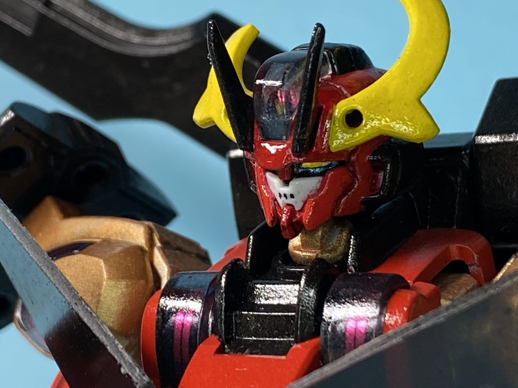 あー普段吹かない光沢クリアを吹いたら、下地の荒さが目立ちますね。反省。