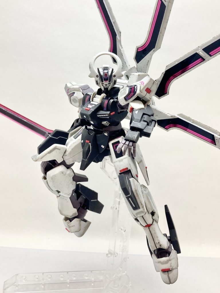 ガンダムシュバルゼッテ–7枚目/制作者：レン@筆塗り部分塗装