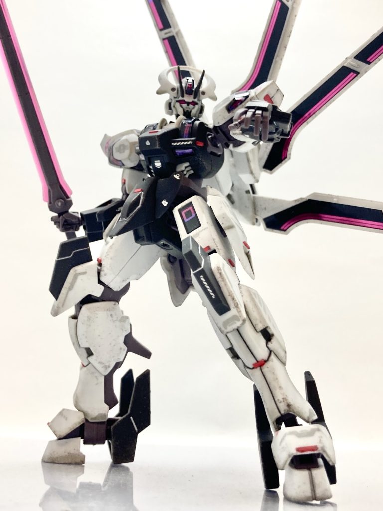 ガンダムシュバルゼッテ–6枚目/制作者：レン@筆塗り部分塗装