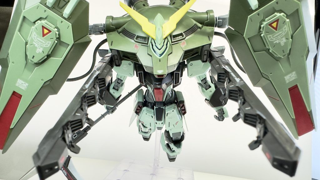 フォビドゥンといえばこの絵面！横に大きくて撮影スペースに入り切りませんでした…。