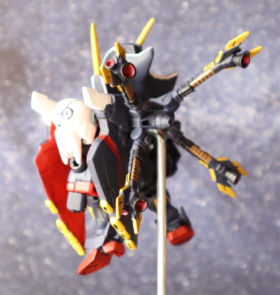 背部スラスターは、ガンダムコンバージのクロスボーンガンダムX-2を使用。