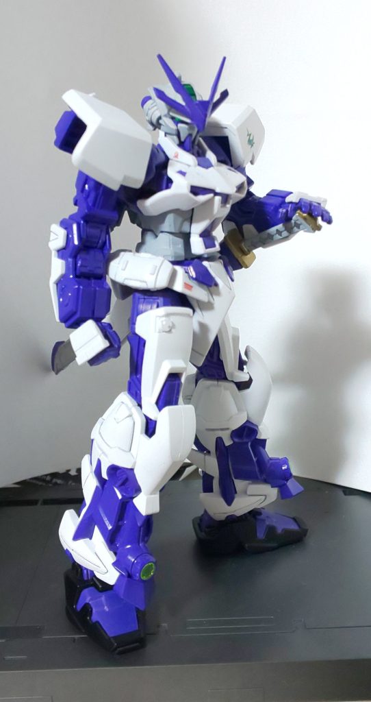 搭載武器ビームライフルビームサーベル×2ドラグーンブレイド×４