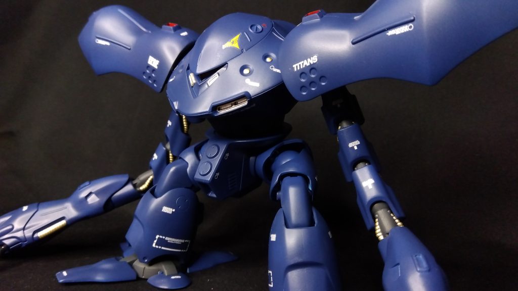 カラーガイド青・ティターンズブルー2にモスグリーン少々関節部・メカサフスーパーヘビィ動力パイプ・チタンゴールド(エナメル)胸部ダクト・チタンシルバー(エナメル)爪・スターブライトアイアン