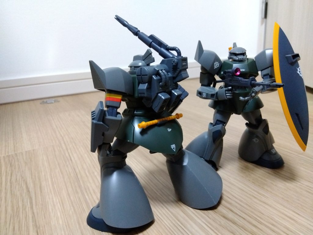 量産型ゲルググと共に。