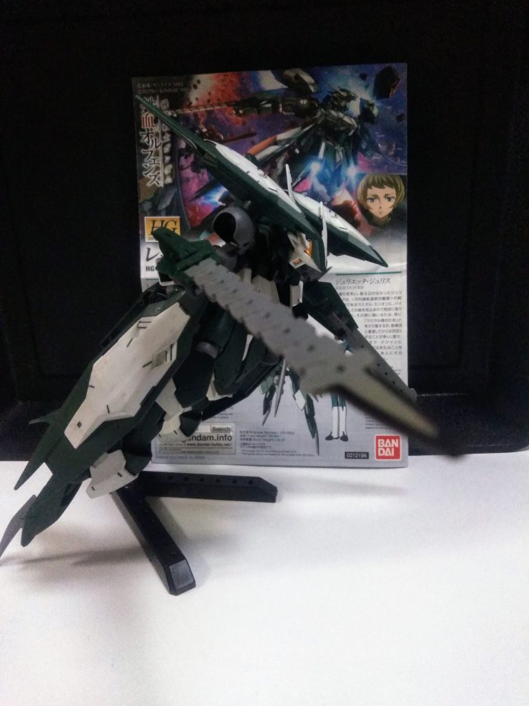 『異形の神様、ありがとうございます🙇』(そんな神様イルか😠)と二拝二拍手一拝する勢いです😍💖固定式のソードは鞭状にしても使用可能   『ジュリアン ソード』