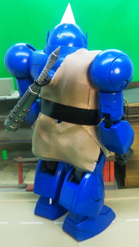 服(てか布きれ)は適当な生地を切り出して着せてます。