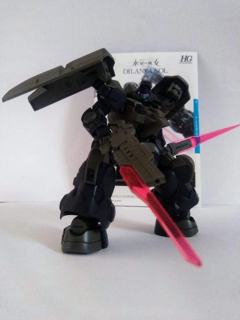 流石『水星キット』組み立て易いし、良く動く!😁(リデコだから当たり前。)新装備『ビーム バヨネッタ』この武装は大好き💕 理に叶ってるんですよ😁