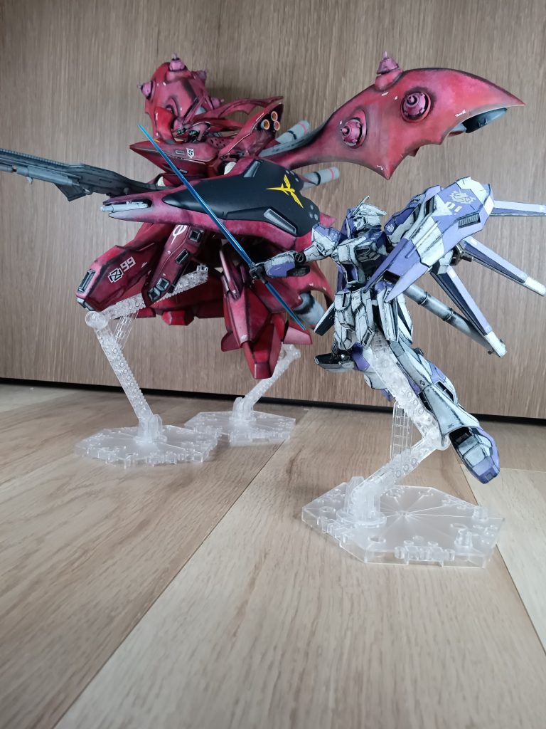 Hi-νガンダム vs ナイチンゲール–2枚目/制作者：@okki