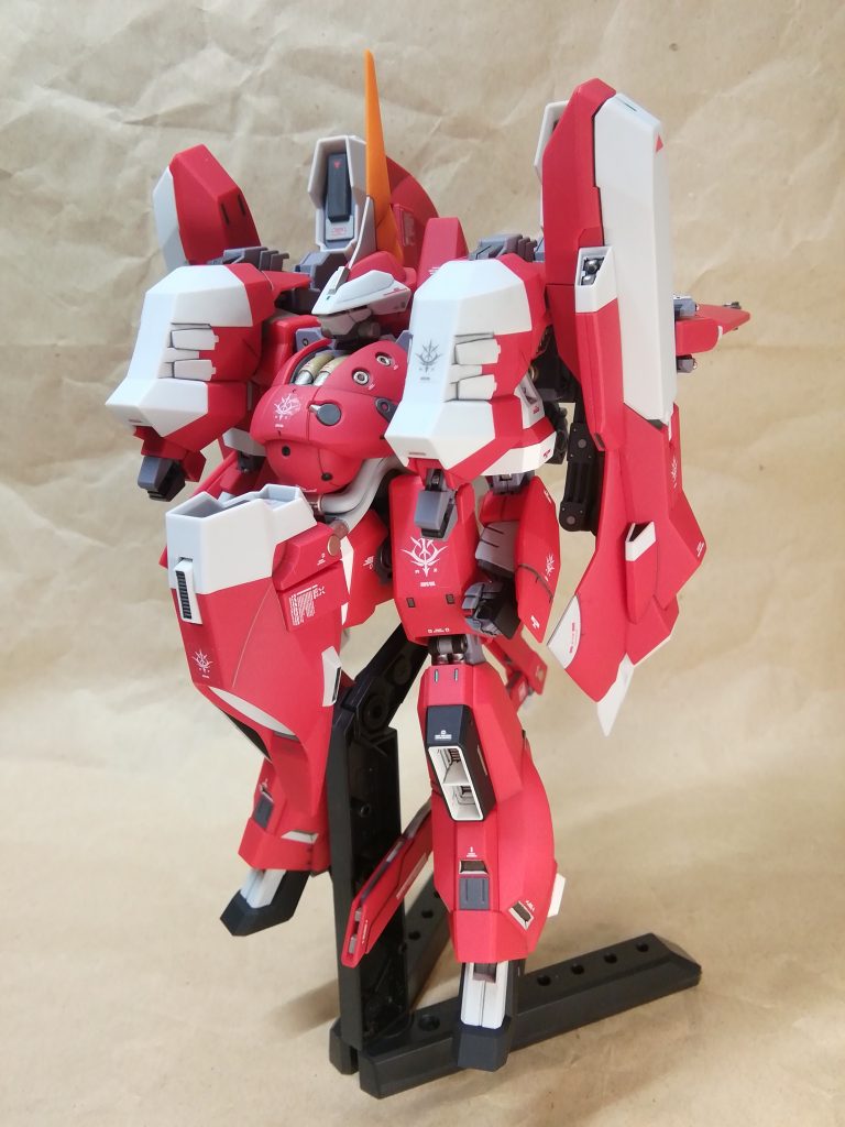 人型に合体した際に扱えるようになる固有武装をでっち上げるアイデアを思い付かなかった為、手装武器無しですってか、全装備をアクアハンプラビ状態で完結してるのに人型に合体する意味あるのか…