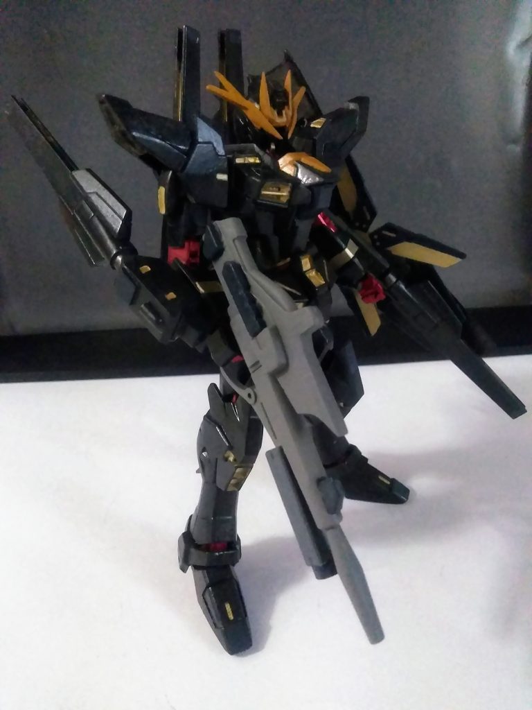 この子も途中でパワーアップ。まぁ、テッパンですが『主人公機体』がパワーアップをすれば『自動的にライバル機体』もパワーアップするものです😂　それが商業的な常識です🤔(別に販売している訳じゃない😠)此方も察して頂ければとても助かります😋