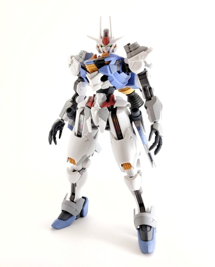 火…は火星のヴェイガン。ヴェイガンの技術を取り入れ、光波推進装置による飛行が可能です。水…は水星の魔女、エアリアル。本機のベースです。