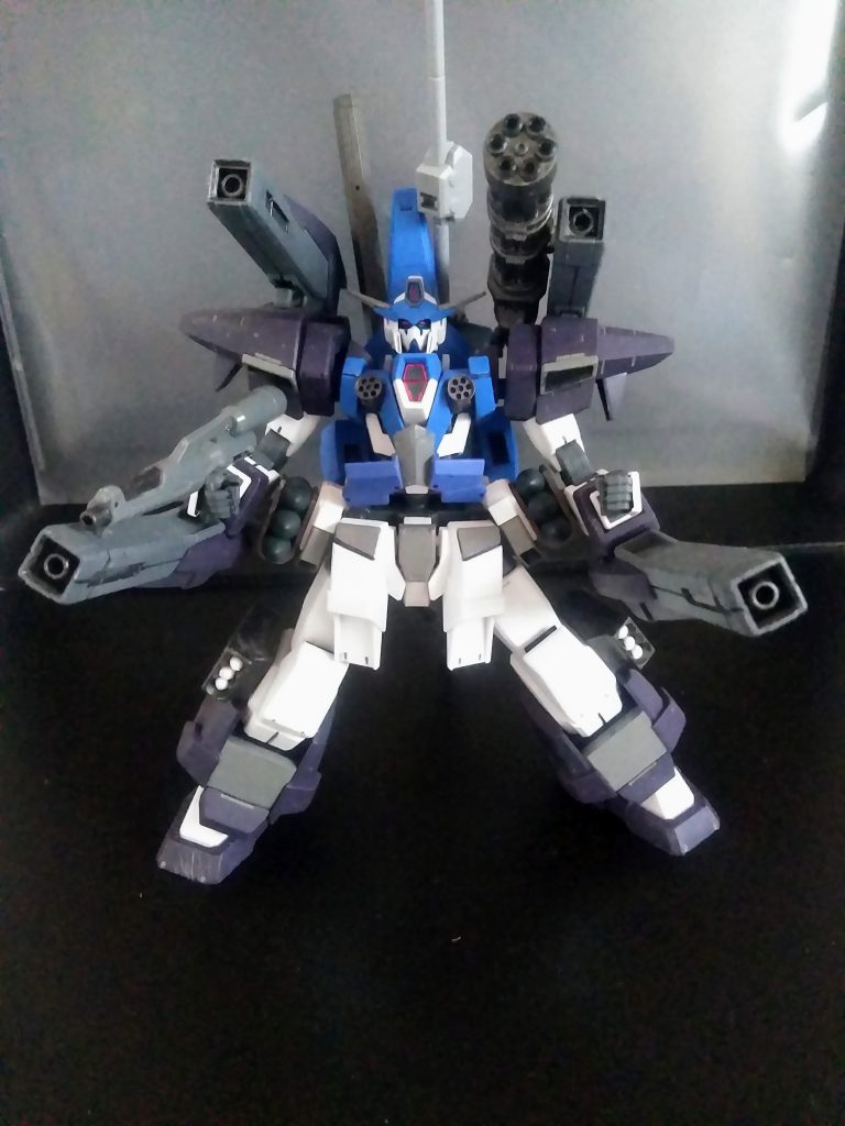 『センくん』は相撲部屋の買い出しで良く彩度商店街を利用します。そこから主人公達との交流が生まれていったようですね😊　　　　　　　　　　     ハイ。『フルバースト』🤣『ドッズキャノン × 4・胸部 7 連装ガトリング × 2・肩部大型 6 連装ガトリング・腰部 3 連装大型ミサイルポッド × 2・脚部 3 連装小型ミサイルポッド × 2・右腕ドッズ ガン』記入に疲れた😩