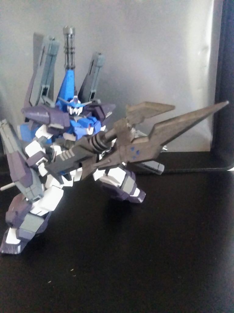 まぁ『お相撲さん』の指でガンプラが・・・と云うところ考えないでおきましょう😏格闘戦用に『ドッズ ジャイアント スピア』