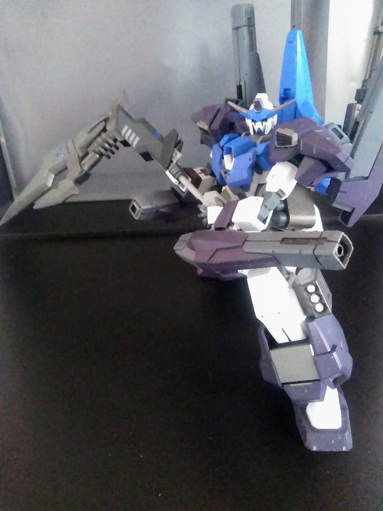 そもそも、お腹が邪魔で・・・いや、何も言うまい🙁変形させて『ドッズ ジャイアント ピック』   みんな大好き野蛮な武器です😤