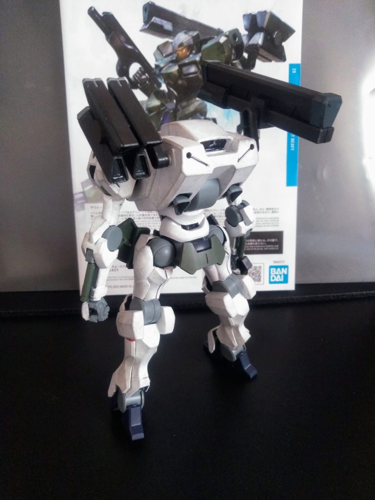 う~ん、このキット、本当ナニガシカノ作品で見たことがあるデザインをしていますよね🤔