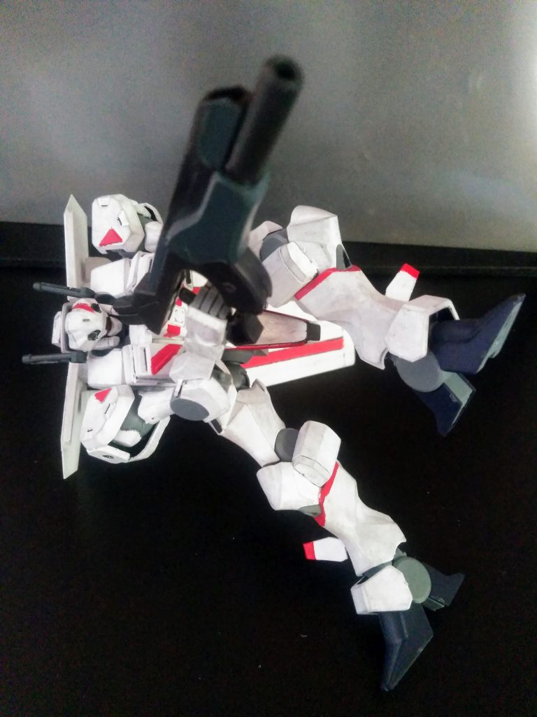 オープニングの街中でゴロゴロ転がりながらブッパナスあのシーンです😂カッコいいんだけど、よく『春