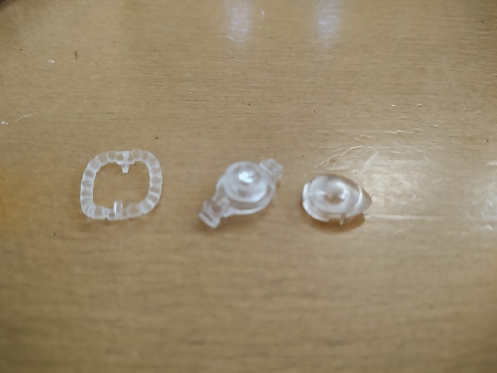 顔はちゃんと分割できまして色塗り大好きな諸兄も安心です。