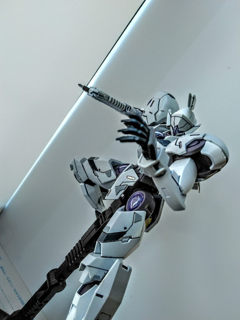 この間0083を見たのですがパープルトンはシャデイクに負けず劣らずのヤバイ人でしたねWWW