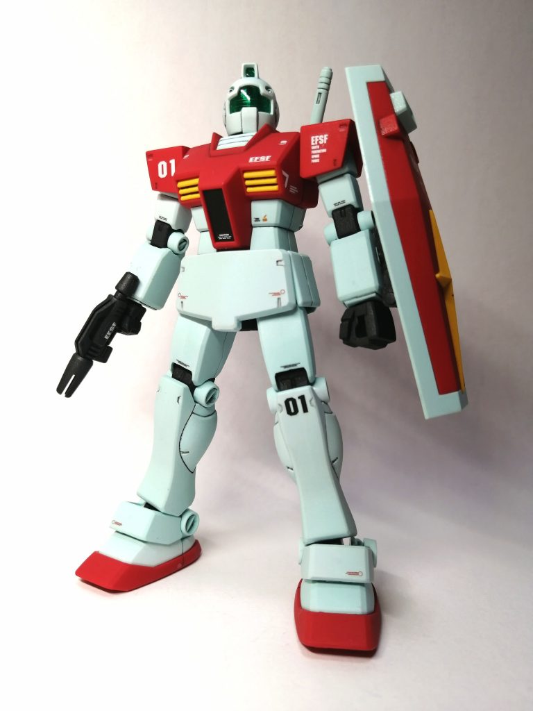 いつもの標準装備です。合わせ目消しに時間がかかったので、完成するのに、約１６時間かかりました。MG並みの製作時間ですね。その分、完成度が上がりました。